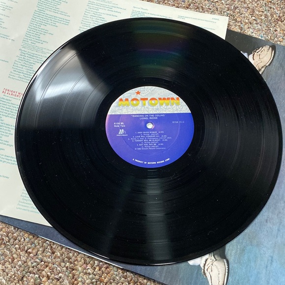 Lionel Richie “Dancing On The Ceiling” - Picture 4 of 5